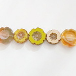 Assortビーズ☆チェコフラットフラワー☆サンシャイン