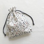 フリルの巾着袋　リバティ　セオ