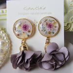 ゴールドサークル・パープルかすみ草とフラワータッセルピアス