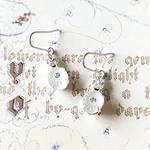 ♢希少♢ヴィンテージキャムフォーガラスとスワロフスキーのピアス-Campher glass blanc-