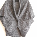 ウールストレッチのカーディガン
