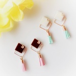 タイルとタッセルのイヤリング/ピアス