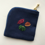 いもくりなんきん食いしん坊熊刺繍コインケース