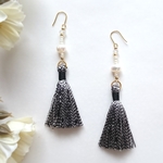 大島紬 タッセル ピアス (ブラック系) pearl string