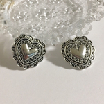 再入荷★2個★ハート★コンチョ★アンティークシルバー