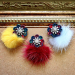 再販✨新作✨🎄🎅Fluffy Santa's gifts 🎅🎄✨ふわふわサンタの贈り物イヤリング&ピアス🎅🎄✨ボルドー