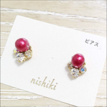 赤いコットンパール ビジューピアス