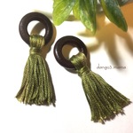 300円☆手作りタッセル⑬☆ウッドリングのピアス/イヤリング