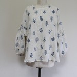 刺繍入りパフブラウス（ホワイト）