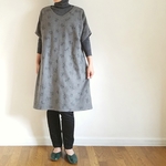 【受注製作】刺しゅうのポンチョ。起毛コットン。Vネック。グレー。M・L