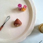 くりのパン パンブローチ