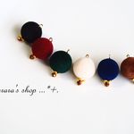 ★087★12個600円　フロッキーボールビーズのチャーム　6色