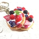 フェイクスイーツ*ミックスベリー・パンケーキ*キーホルダー*スイーツデコ