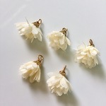 フラワー タッセル チャーム 5個