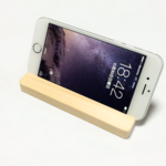 iPhone6 4.7インチ国産ヒノキ製スタンド 木製 檜（ひのき） 