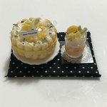 hand made ミニチュアドールハウス 2種類の桃のシャルロットケーキ