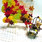 晩秋「落ち葉とりす」秋「りすと椅子」ご依頼品
