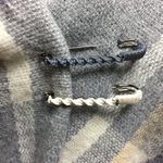 再販2  冬の定番シンプルなストールピン  