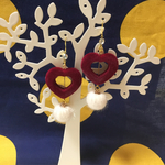 送料無料ラインストーンとフロッキーハートとファーボールのピアスorイヤリング 秋