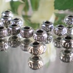 カレンシルバー　ロンデル　花刻印　　2個