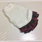 犬服 アラン風ニットとタータンチェックワンピース