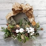 ナチュラルグリーンのクリスマスリース