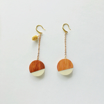 松ぼっくりと栗みたいなピアス