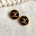 ☆Vintage Button☆ブラック×ゴールドボタンピアス/イヤリング