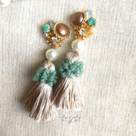 ☆Vintage Button☆ボタンとビジューのタッセルピアス/イヤリング