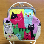 ねこ柄がま口財布
