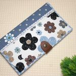 【ＲＩ様ご予約品】スリム長財布☆お花にネコ