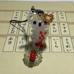 寿司ねこビーズストラップ三毛猫＋エビ＋イクラ皿