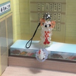 寿司ねこビーズストラップ白ピンク猫＋エビ＋ハマチ皿