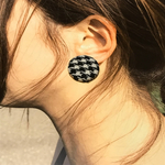 千鳥格子 チェック  カボション ピアス #イヤリング ブラック ホワイト 20mm 