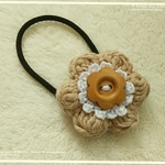 ＊送料込＊お花のヘアゴム＊編みぐるみベージュ