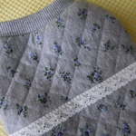 【3Ｓ】ワンダフク☆ドッグウエア～秋冬キルトニット・グレー小花