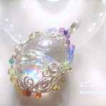 レインボークォーツペンダント（ワイヤーアートジュエリー☆ワイヤーアクセサリー☆ワイヤーラッピング天然石ネックレス）