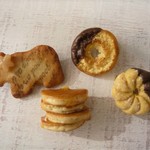 【B品】ブローチ４個セット