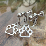 にくきゅう  イヤリング