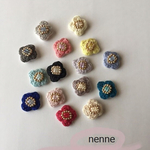 小花の刺繍イヤリング