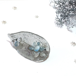 雪の華舞うあじさいのリーフブローチ －Silver－