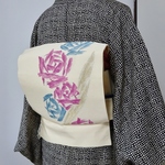 すぐに結べる「さくら造り帯」ピンクとブルーの薔薇柄のお太鼓　D-555