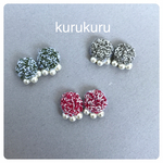 パールつき　モコモコ刺繍ピアス【樹脂ピアス・ノンホールピアス可】