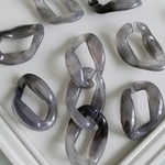 【4個】 クリアブラック プラスチックチェーン
