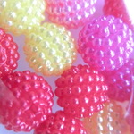 《送料無料！》30個　ベリーピンクのプラビーズ　Ｍｉｘ　M287