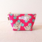 ジョリーフルールのうさぎとねこのポーチ（ピンク）