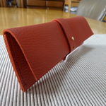 革のペンケース　レンガ色