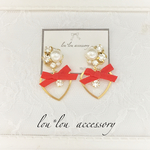 クリスマスに♡赤いリボンのキラキラビジューピアス
