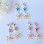 選べる3色♡小花のワイヤーフラワーコットンパールピアス/イヤリング 