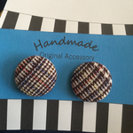 送料無料グレンチェックの秋冬ピアス秋冬